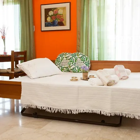 Romantic Near To The Beach In Thessaloníki